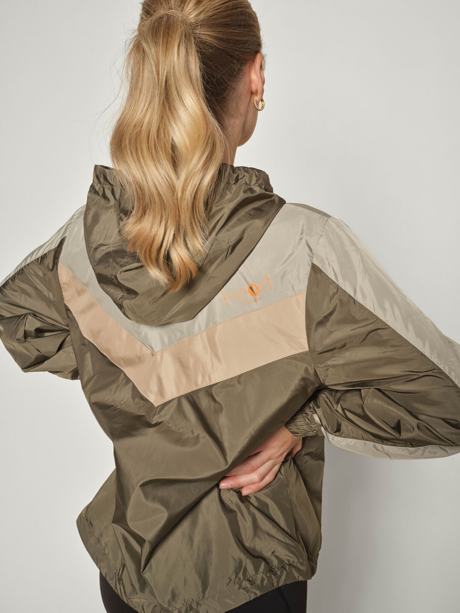 Modelshot / Grape Leaf / Detail